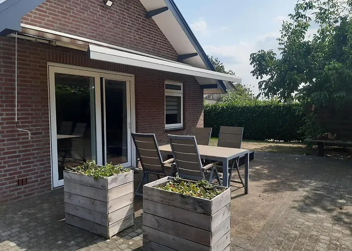 De Steegberg Vakantiehuis *